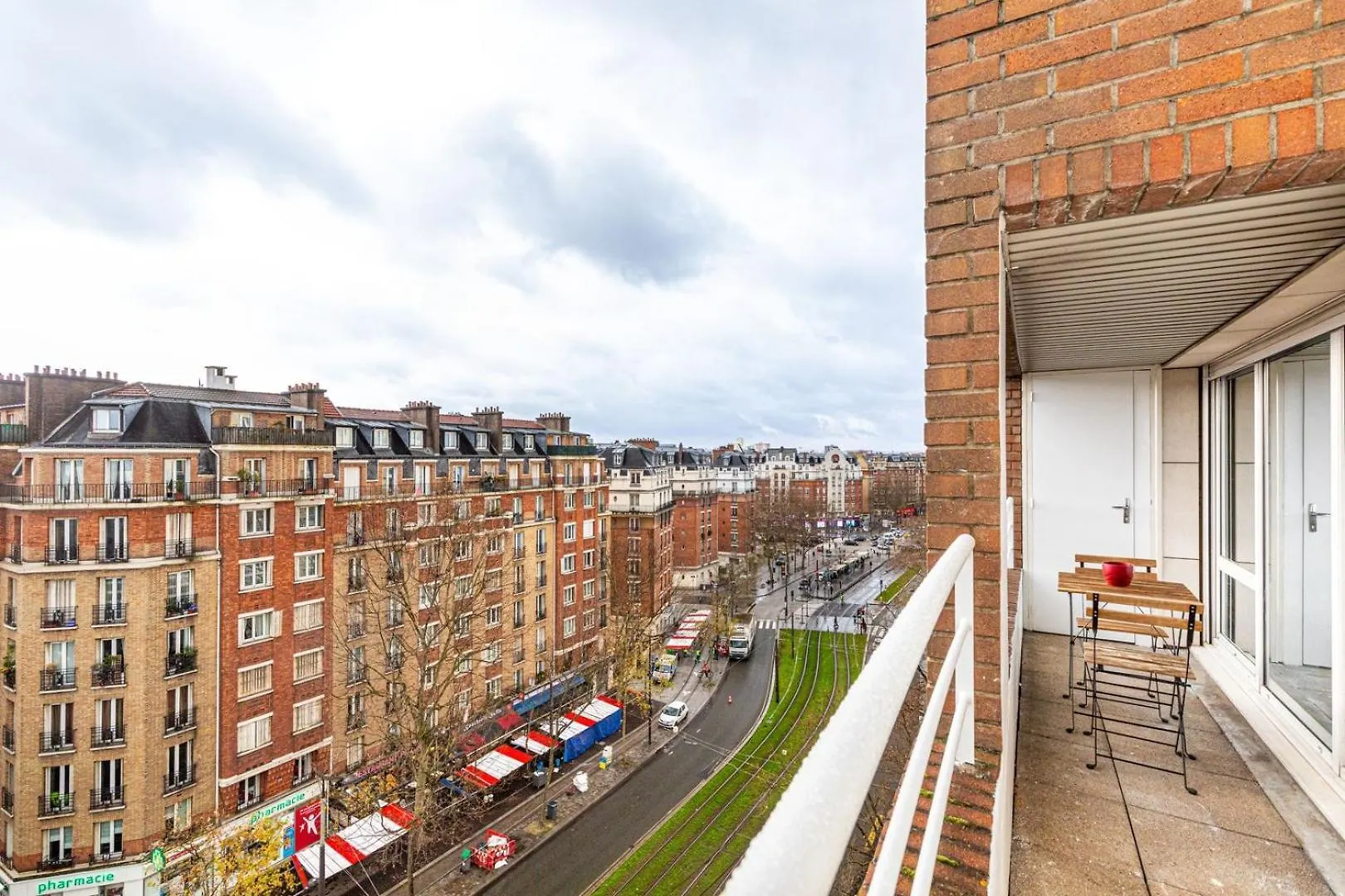 Guestready - Elevated Comfort With A Terrace! Paris Apartment
